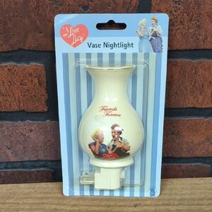 Vintage I Love Lucy Vase Nightlight NEW
